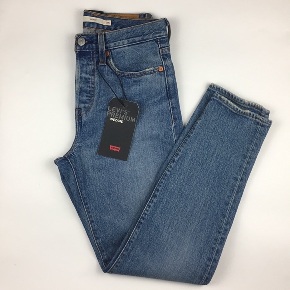 poshmark levi's wedgie
